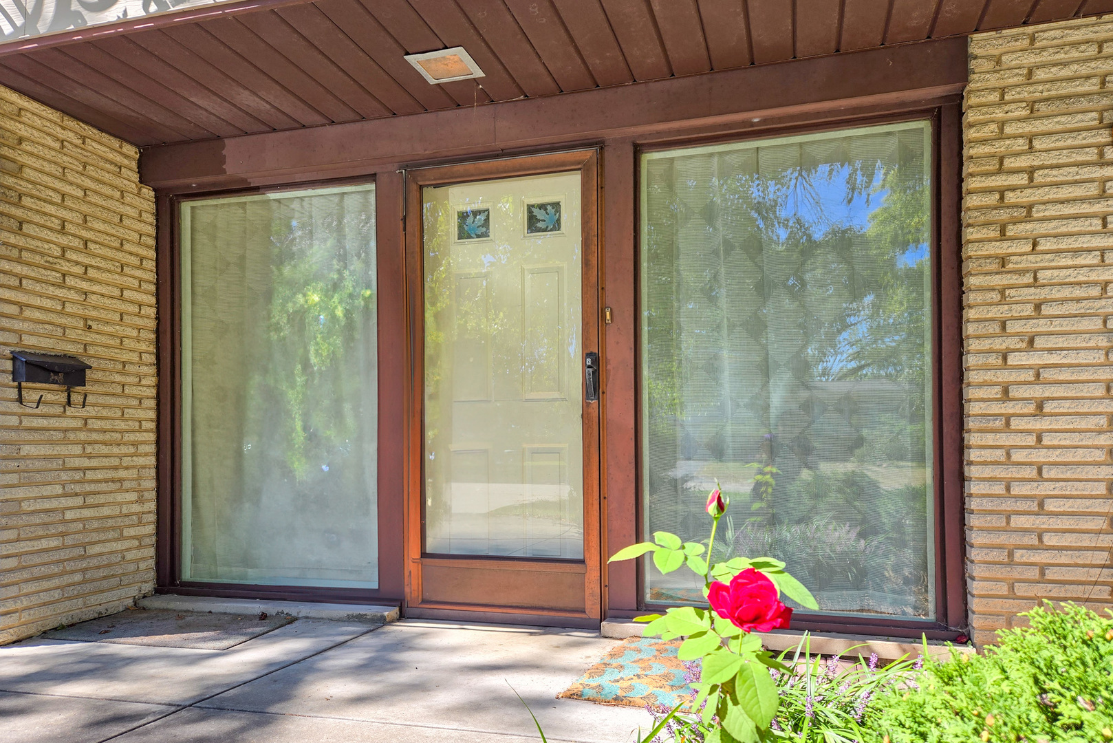 636 Clearview Drive, Glenview, IL 60025