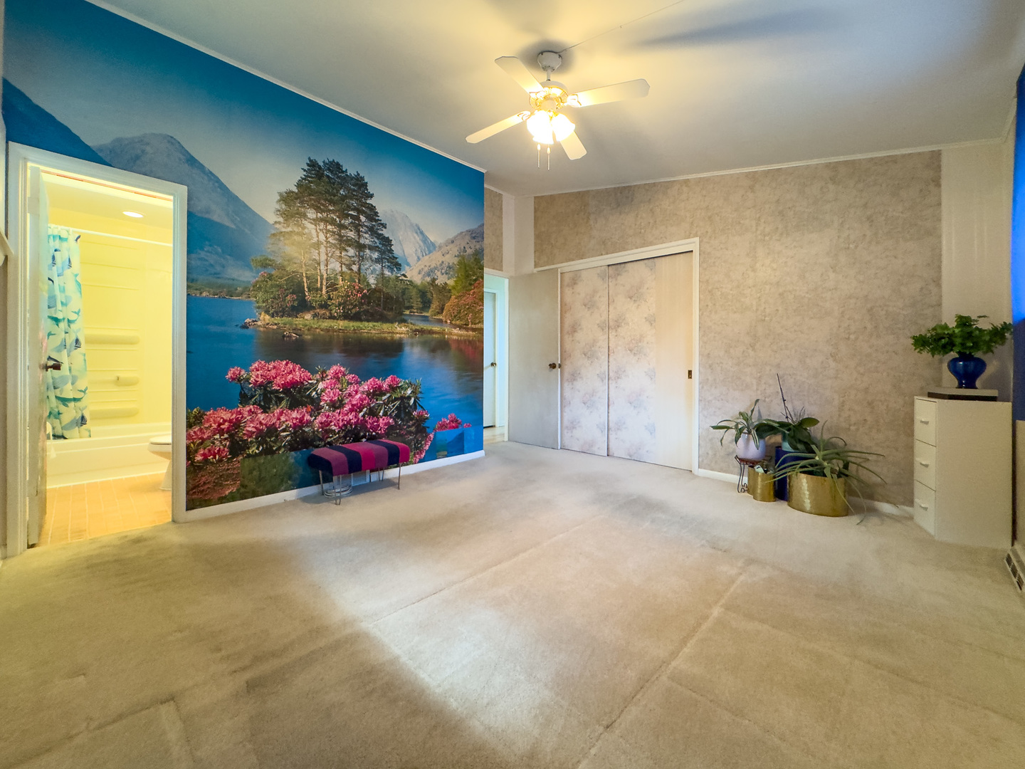636 Clearview Drive, Glenview, IL 60025