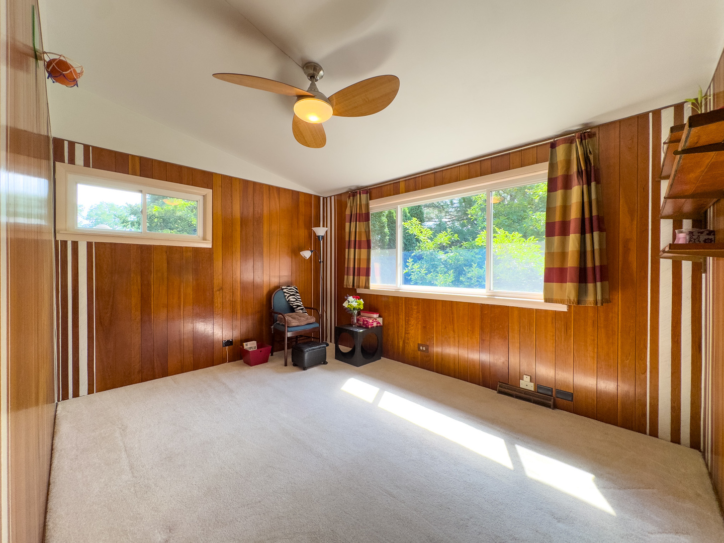 636 Clearview Drive, Glenview, IL 60025