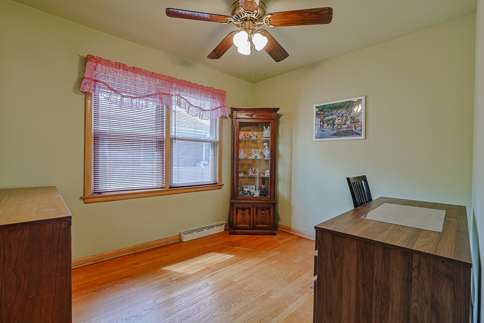 7453 W Keeney Street, Niles, IL 60714