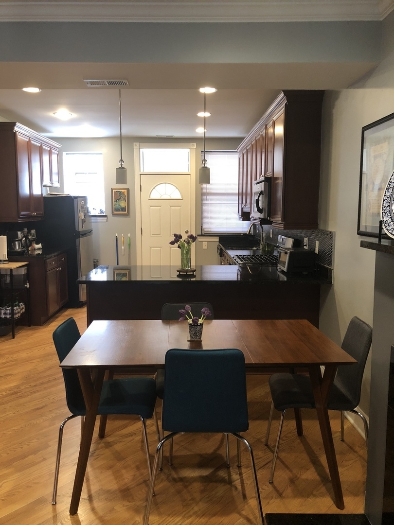5319 S Harper Avenue #1, Chicago, IL 60615