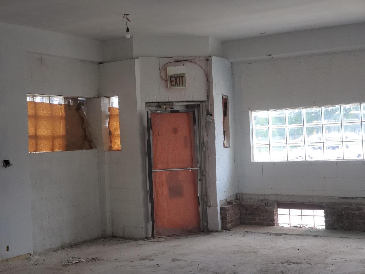 10000 S Michigan Avenue, Chicago, IL 60628