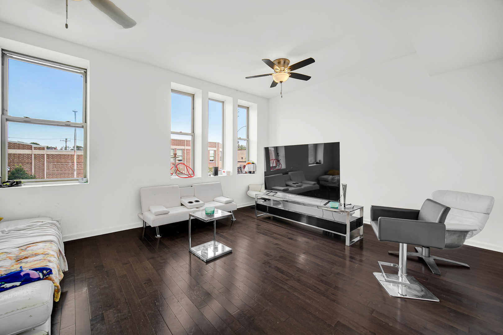 4250 S Cottage Grove Avenue #2S, Chicago, IL 60653