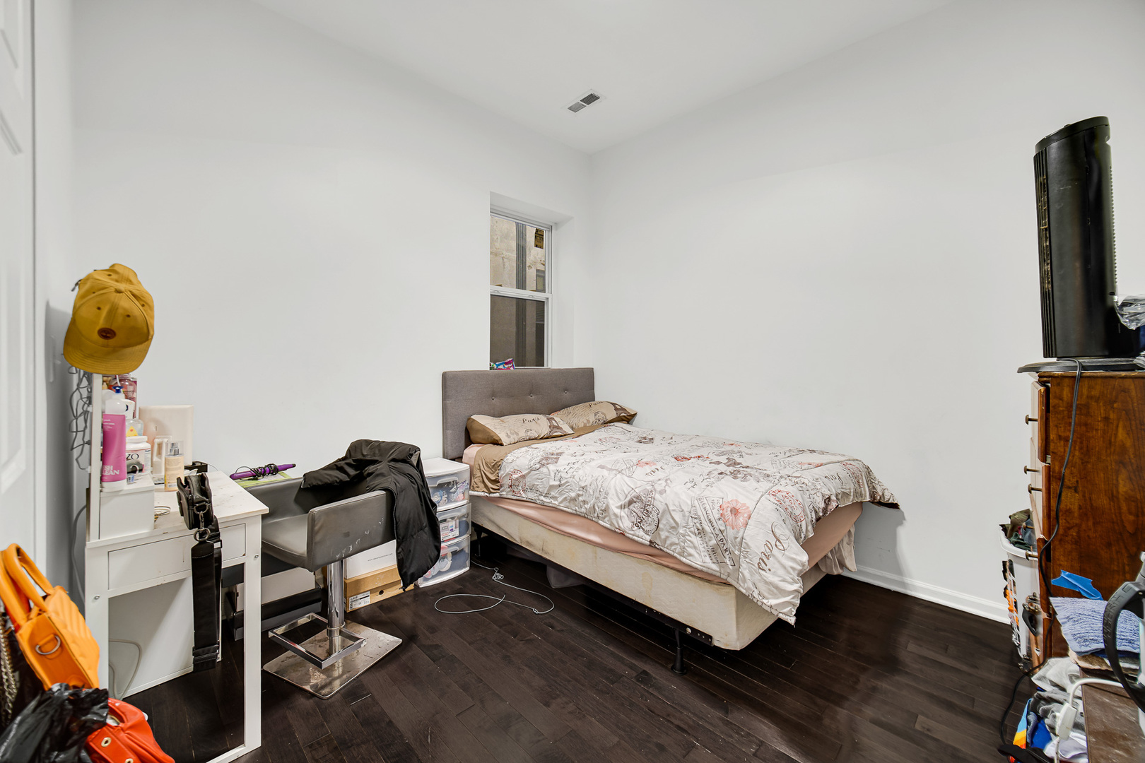 4250 S Cottage Grove Avenue #2S, Chicago, IL 60653