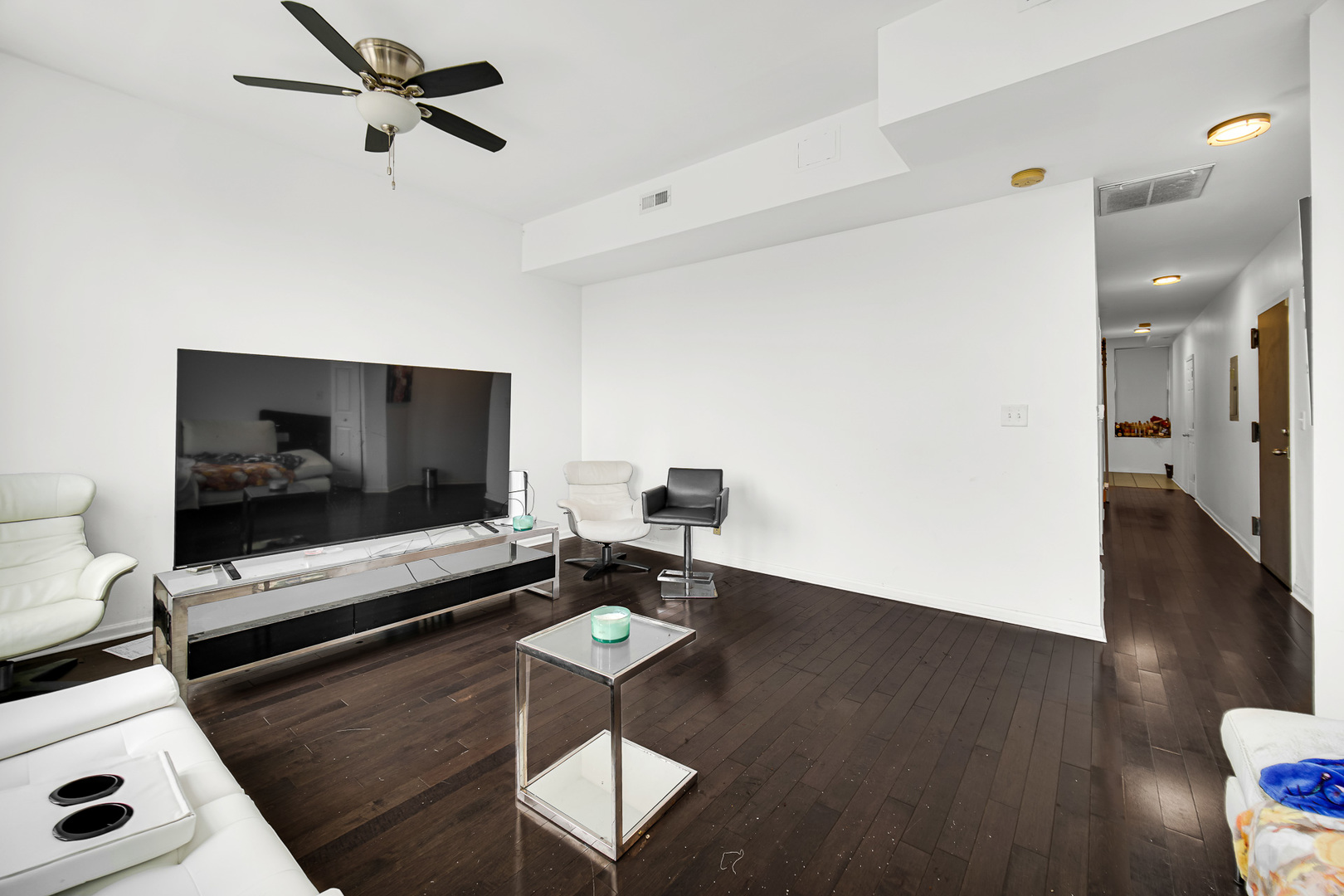 4250 S Cottage Grove Avenue #2S, Chicago, IL 60653