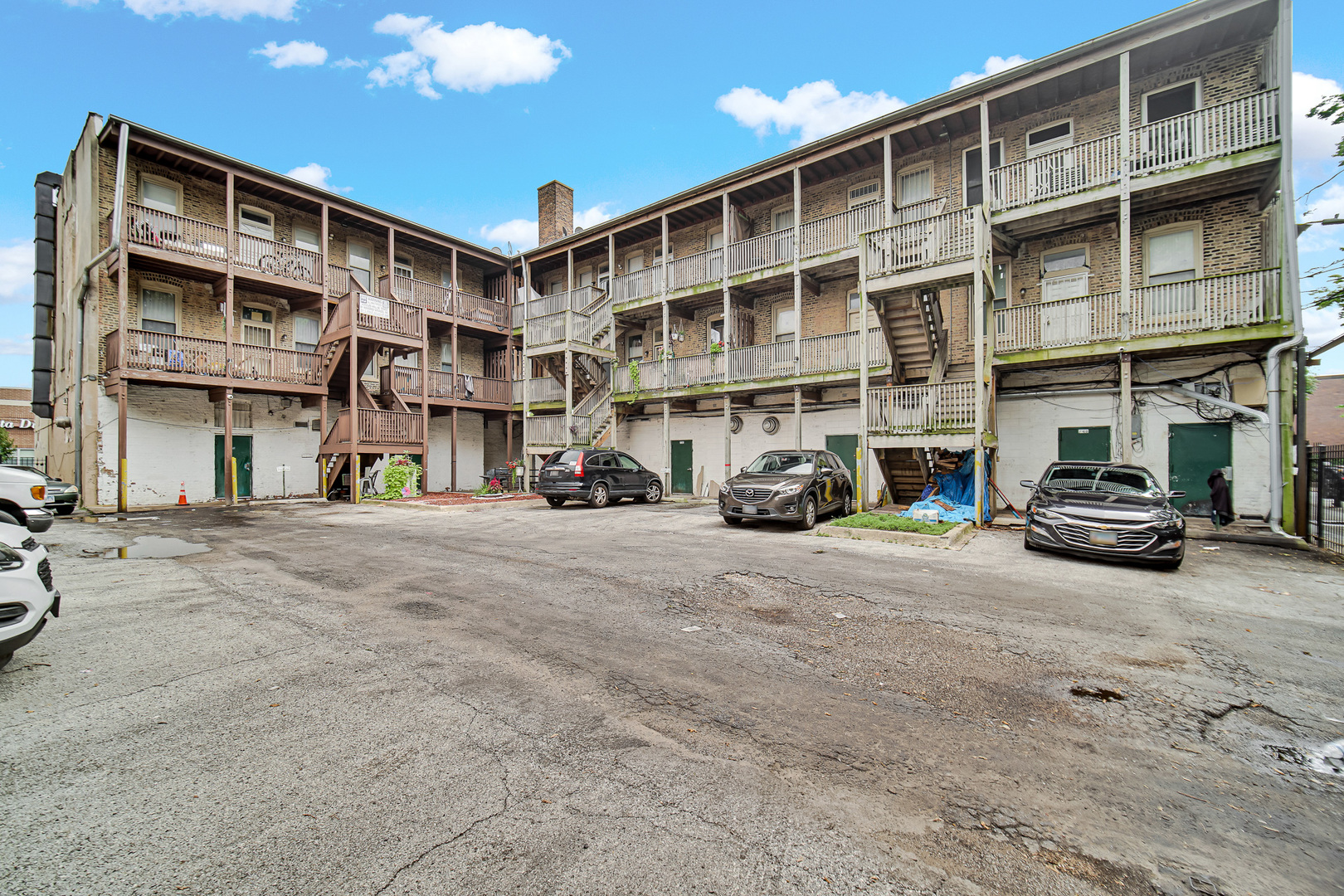 4250 S Cottage Grove Avenue #2S, Chicago, IL 60653