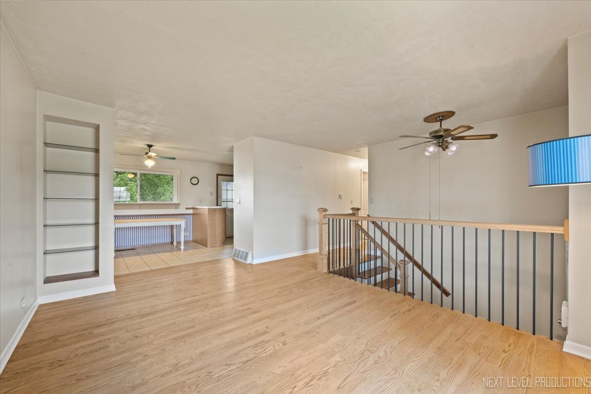 2807 75th Street, Woodridge, IL 60517