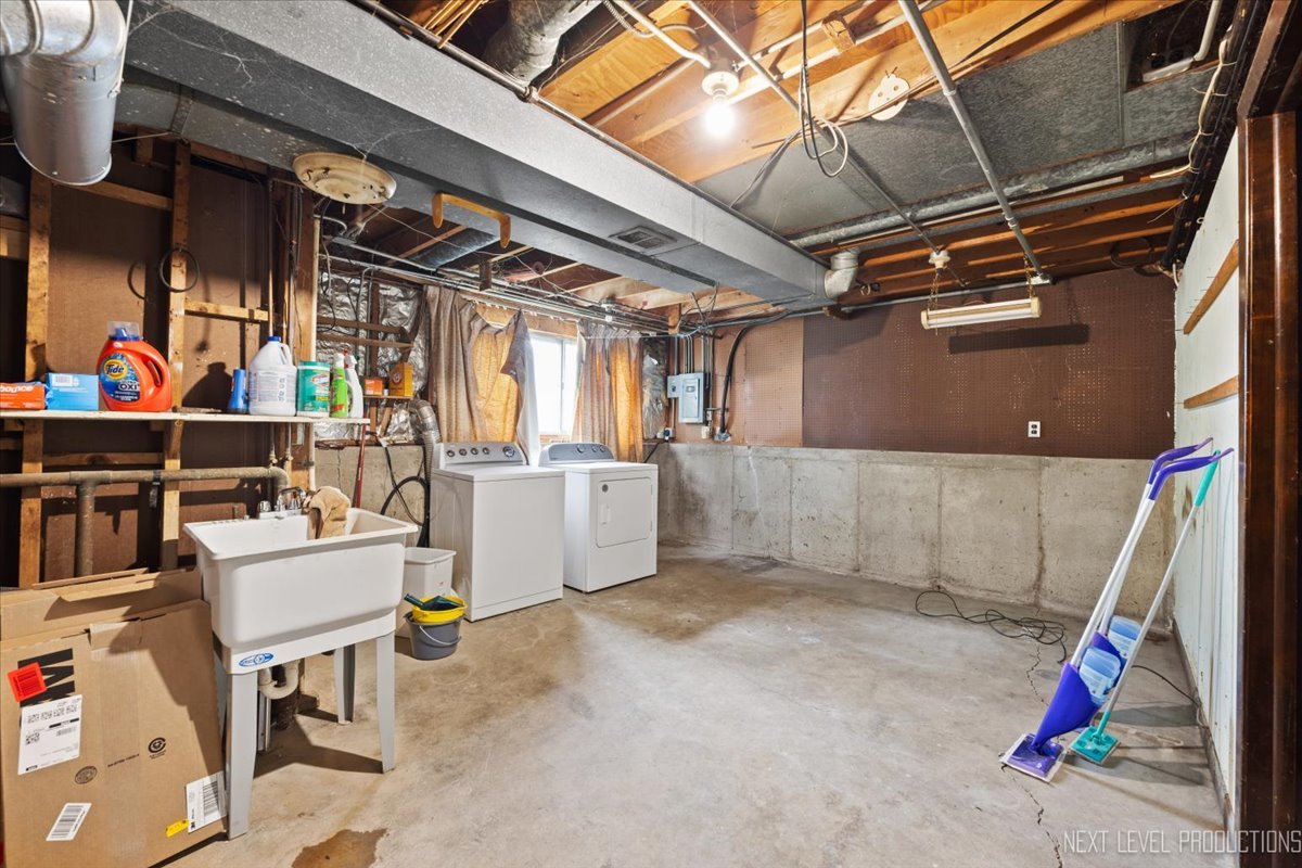 2807 75th Street, Woodridge, IL 60517