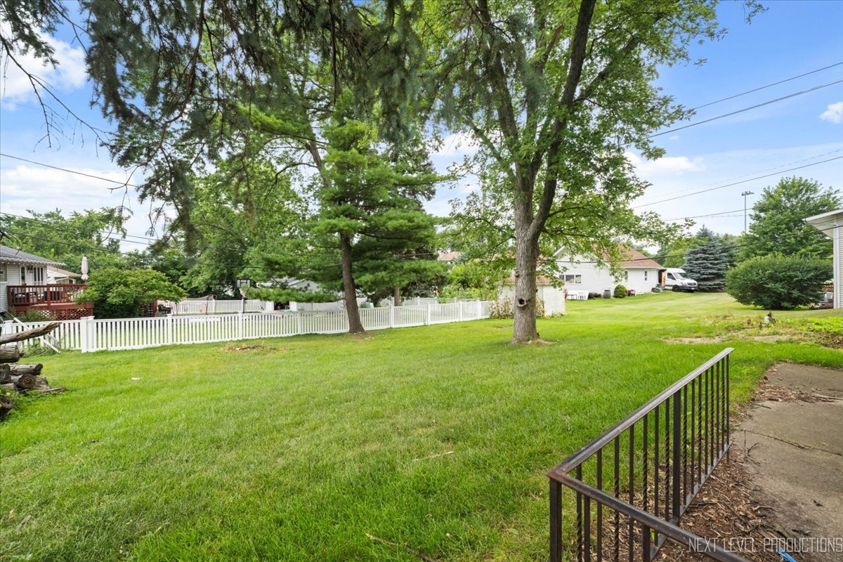 2807 75th Street, Woodridge, IL 60517