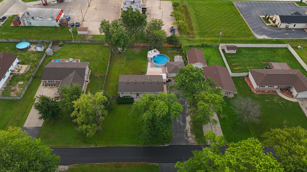 1915 E Clark Street, Diamond, IL 60416