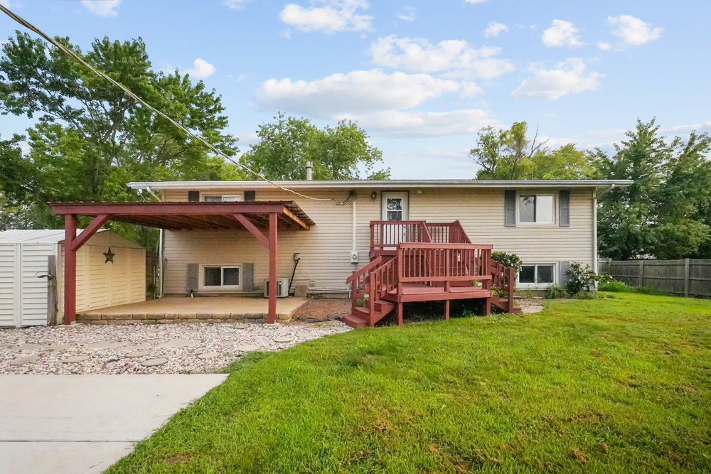 1915 E Clark Street, Diamond, IL 60416