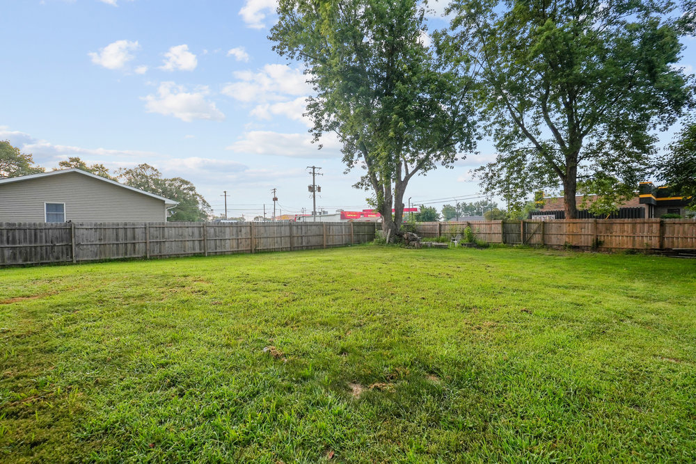 1915 E Clark Street, Diamond, IL 60416