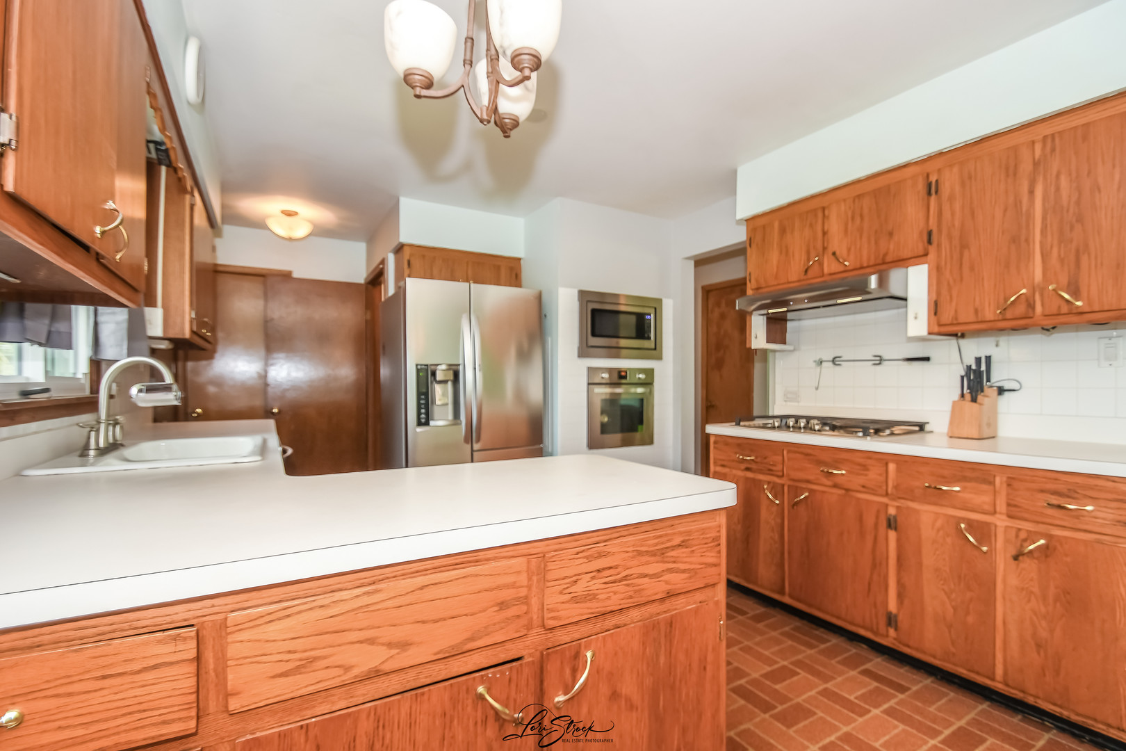 16914 Parkside Avenue, South Holland, IL 60473