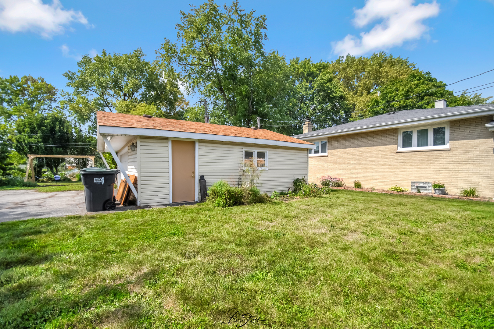 16914 Parkside Avenue, South Holland, IL 60473