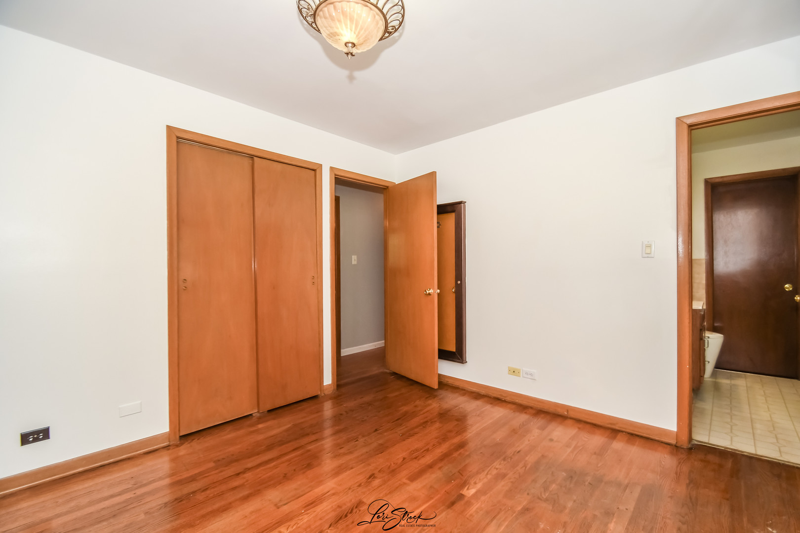 16914 Parkside Avenue, South Holland, IL 60473