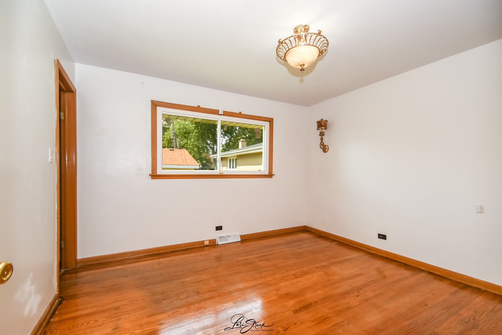 16914 Parkside Avenue, South Holland, IL 60473