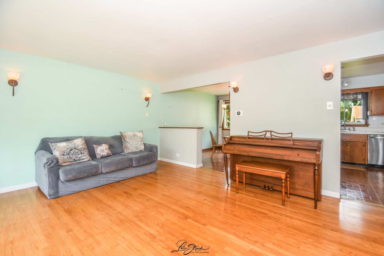 16914 Parkside Avenue, South Holland, IL 60473