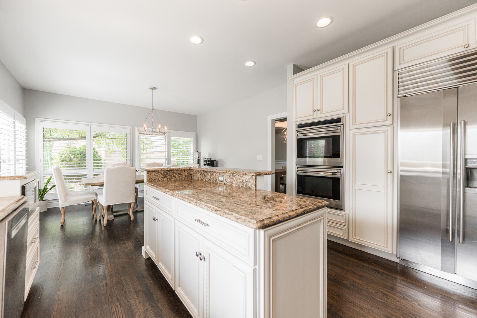 217 Hillandale Drive, Bloomingdale, IL 60108