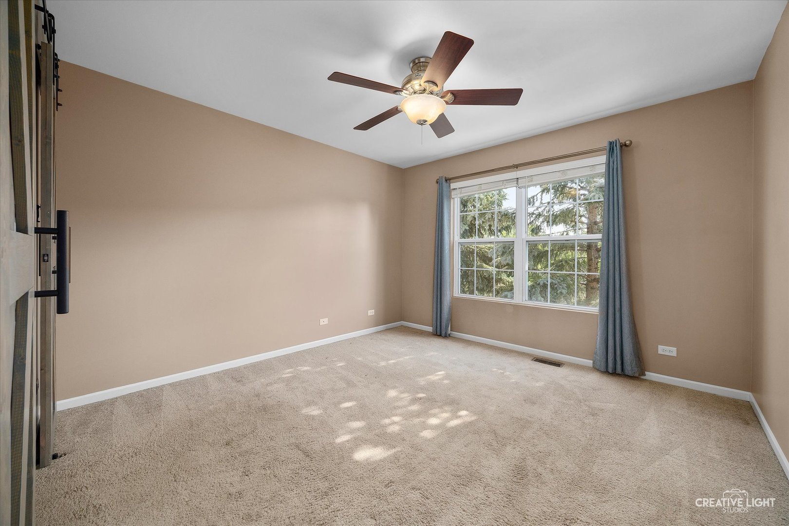 28792 W Pondview Drive, Lakemoor, IL 60051