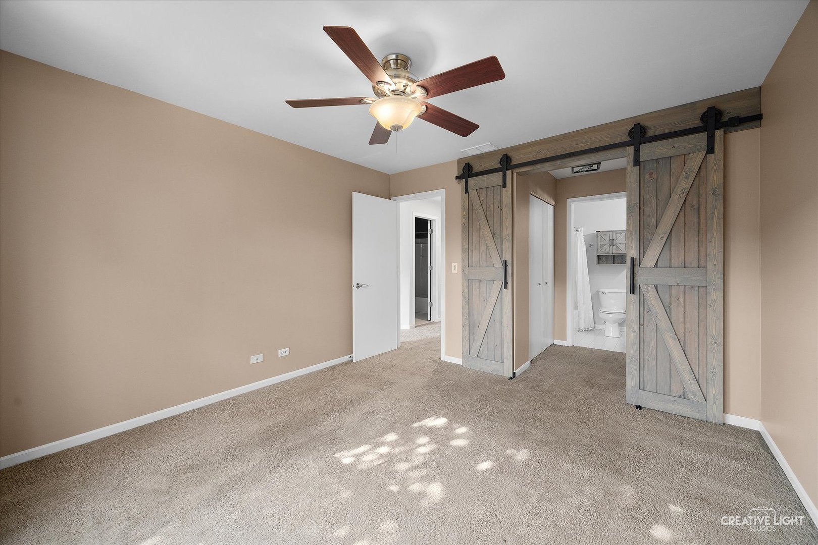 28792 W Pondview Drive, Lakemoor, IL 60051