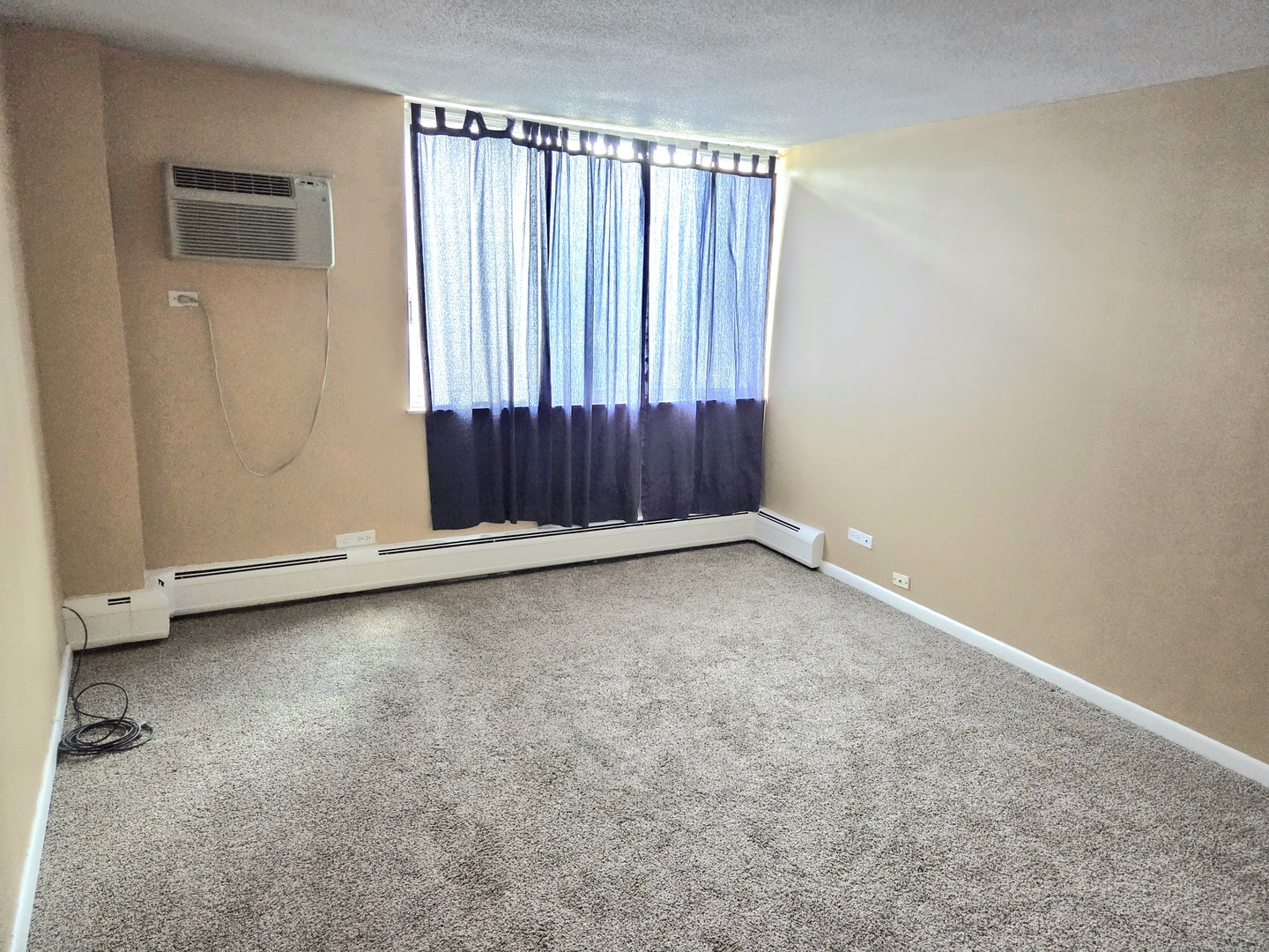 2201 S Highland Avenue #1G, Lombard, IL 60148