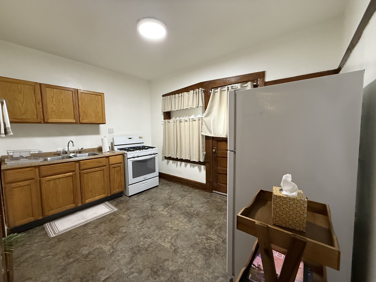 6656 S Minerva Avenue #2, Chicago, IL 60637