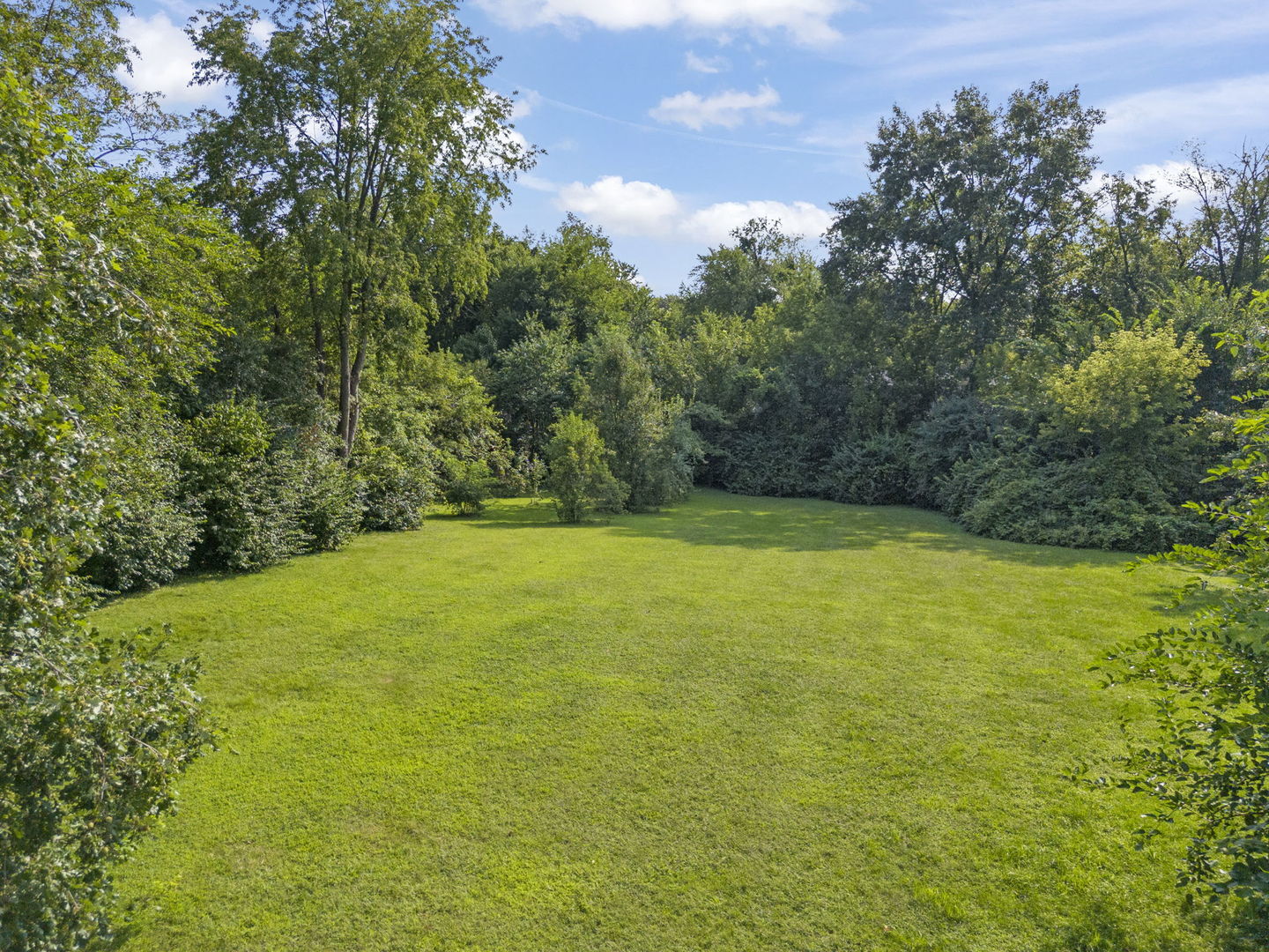 1011 Ingalton Avenue, West Chicago, IL 60185