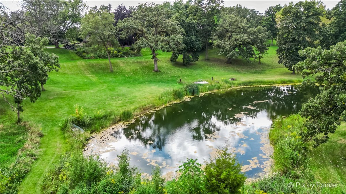 6111 Ridgeview Drive, Huntley, IL 60142