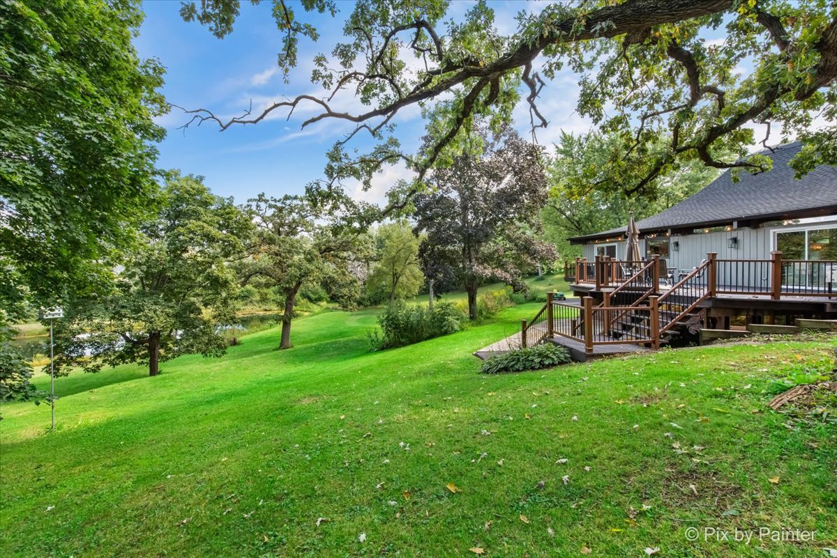 6111 Ridgeview Drive, Huntley, IL 60142