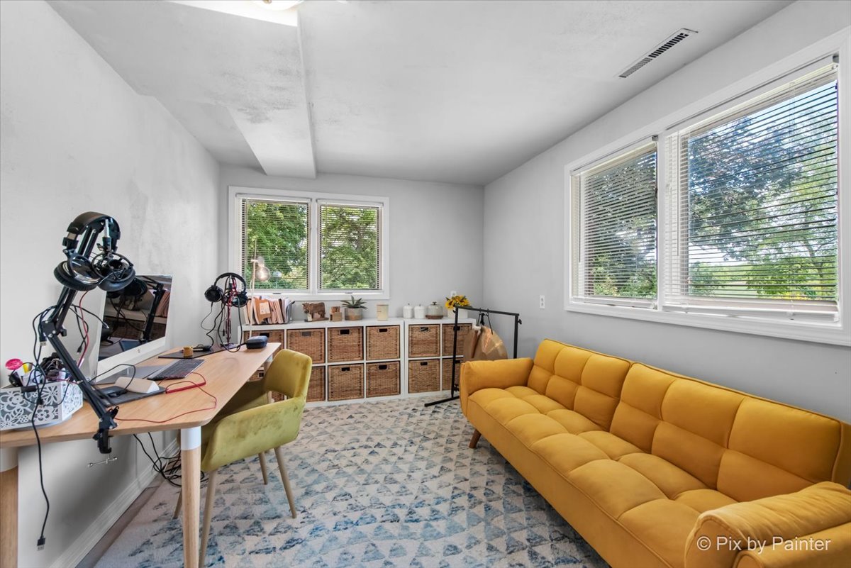 6111 Ridgeview Drive, Huntley, IL 60142