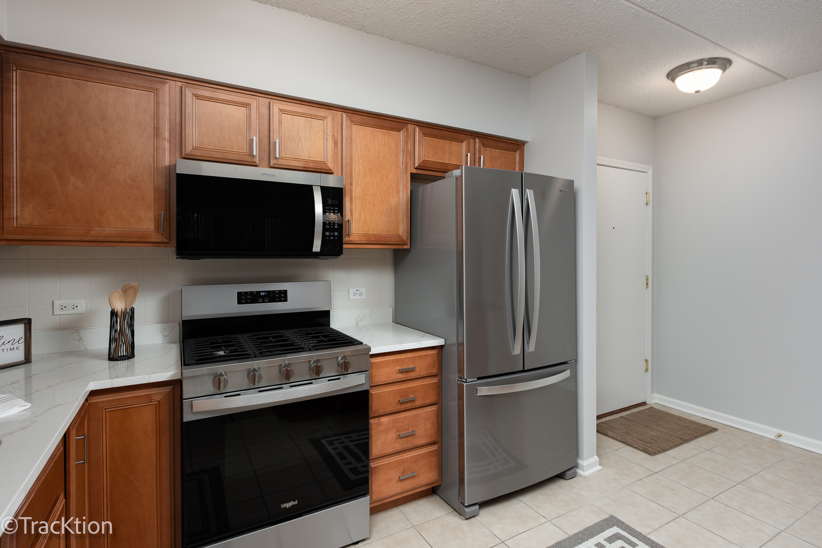 1 S Lincoln Avenue #301, Lombard, IL 60148