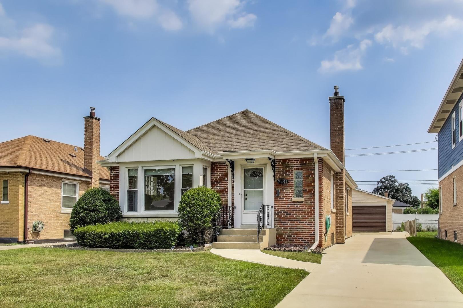 7241 N Overhill Avenue, Chicago, IL 60631
