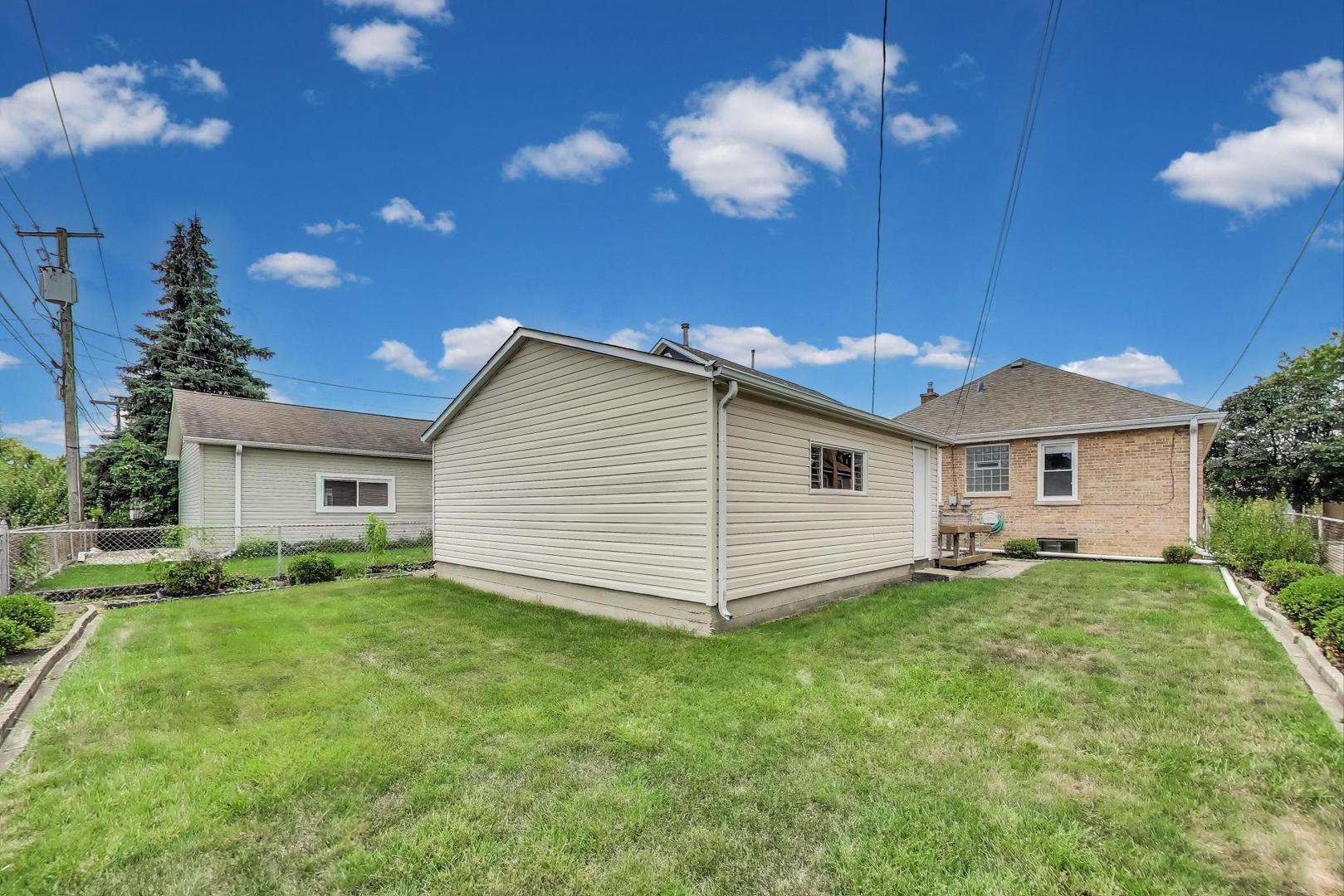 7241 N Overhill Avenue, Chicago, IL 60631