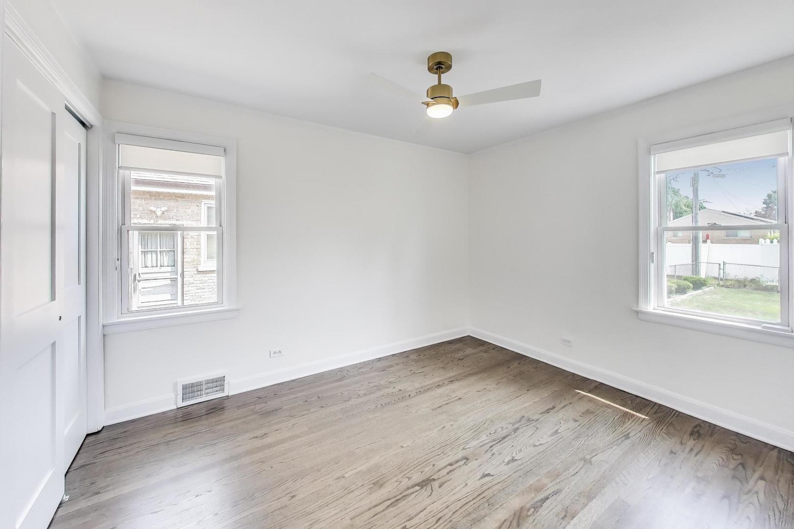 7241 N Overhill Avenue, Chicago, IL 60631