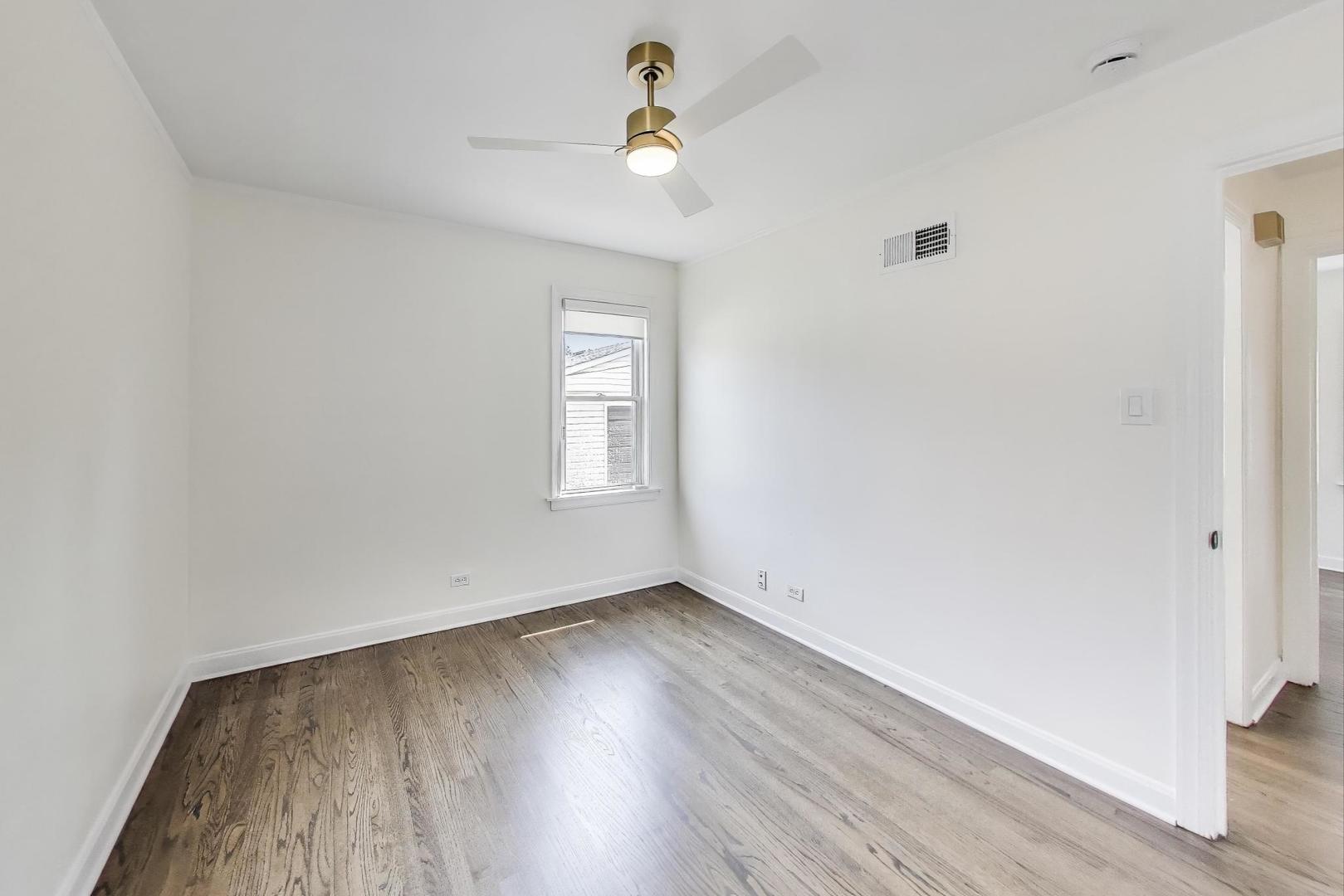 7241 N Overhill Avenue, Chicago, IL 60631