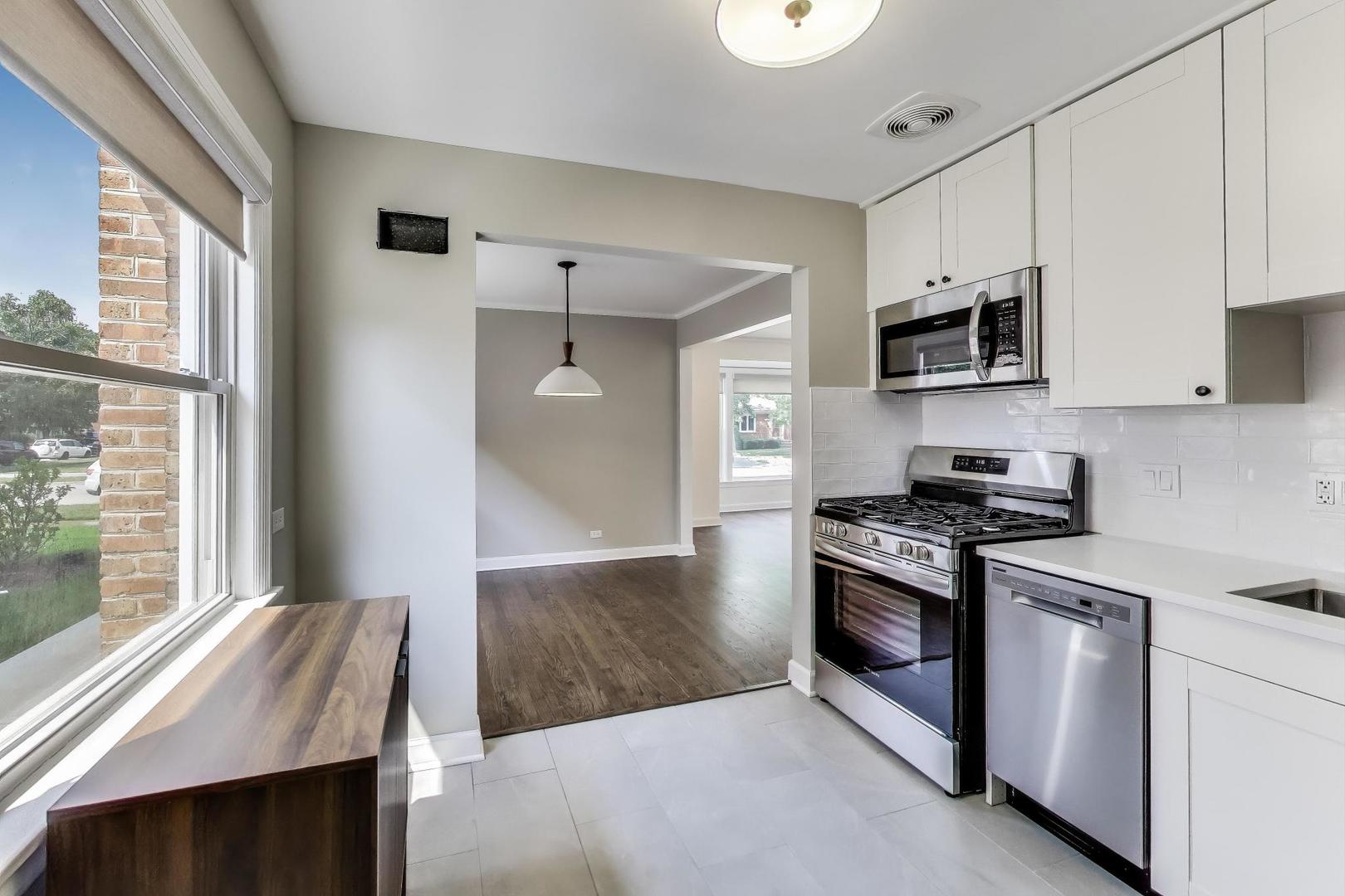 7241 N Overhill Avenue, Chicago, IL 60631