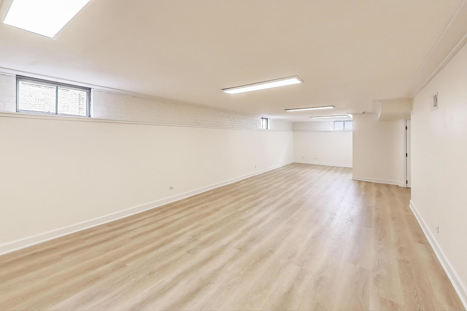 7241 N Overhill Avenue, Chicago, IL 60631