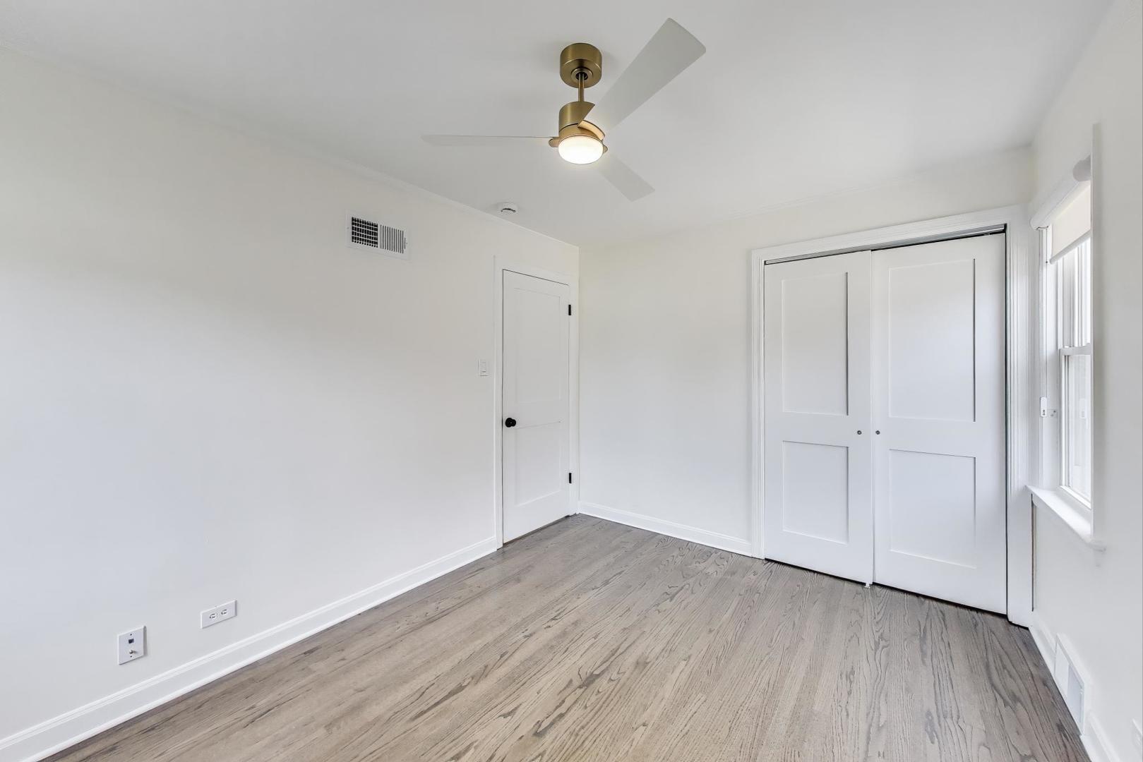 7241 N Overhill Avenue, Chicago, IL 60631