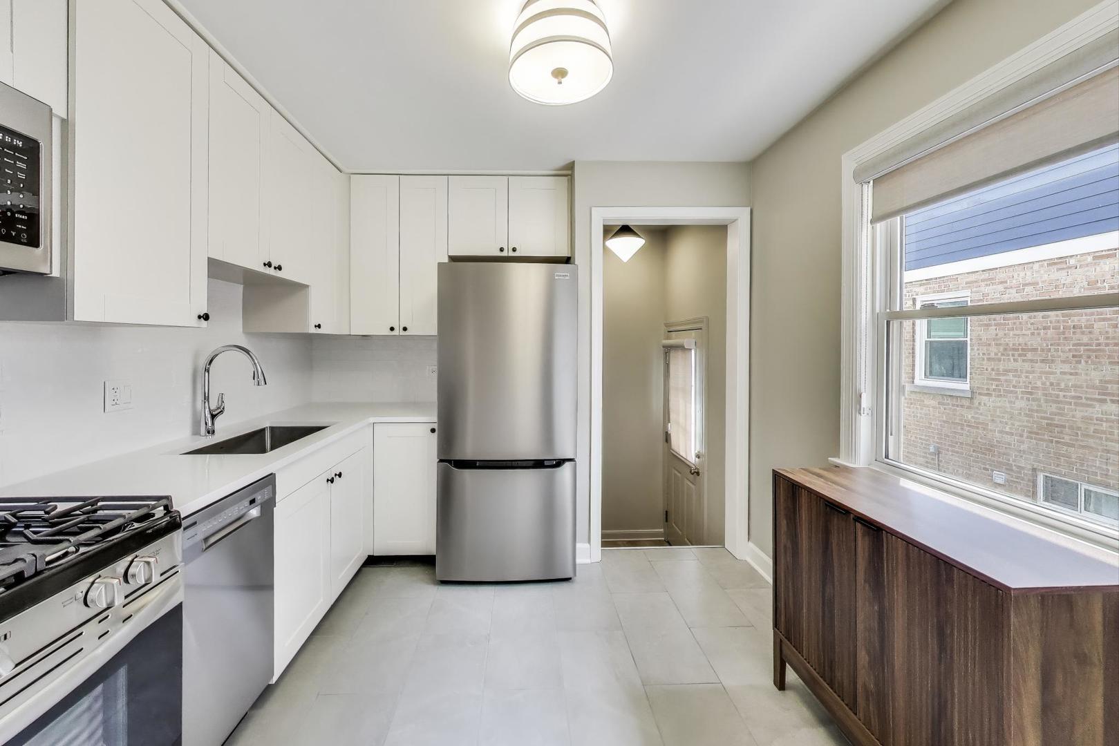 7241 N Overhill Avenue, Chicago, IL 60631