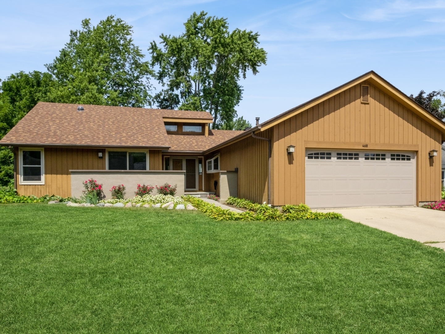 468 Tanglewood Drive, Gurnee, IL 60031