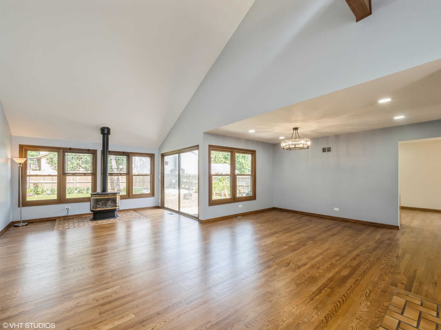 468 Tanglewood Drive, Gurnee, IL 60031