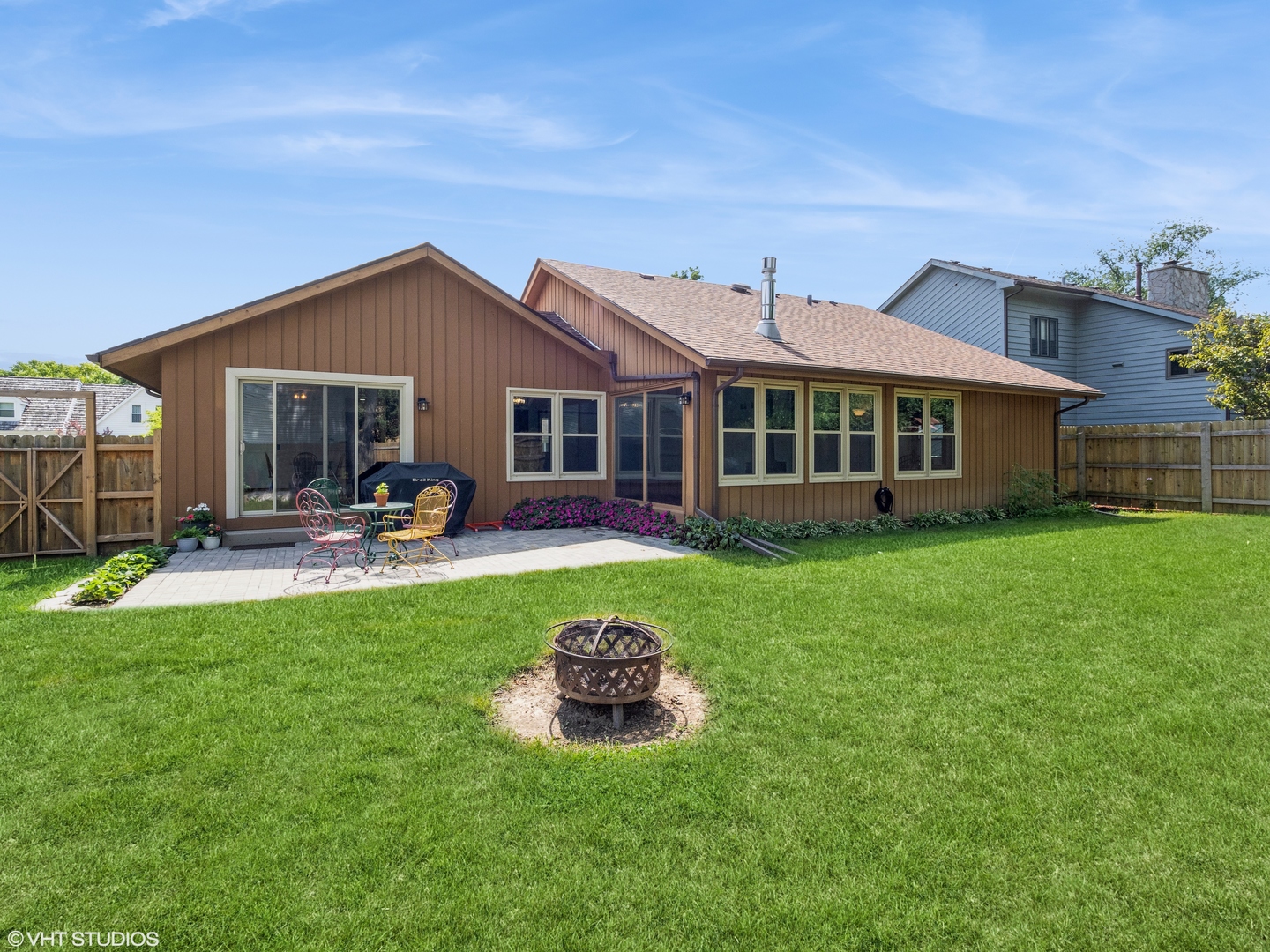 468 Tanglewood Drive, Gurnee, IL 60031
