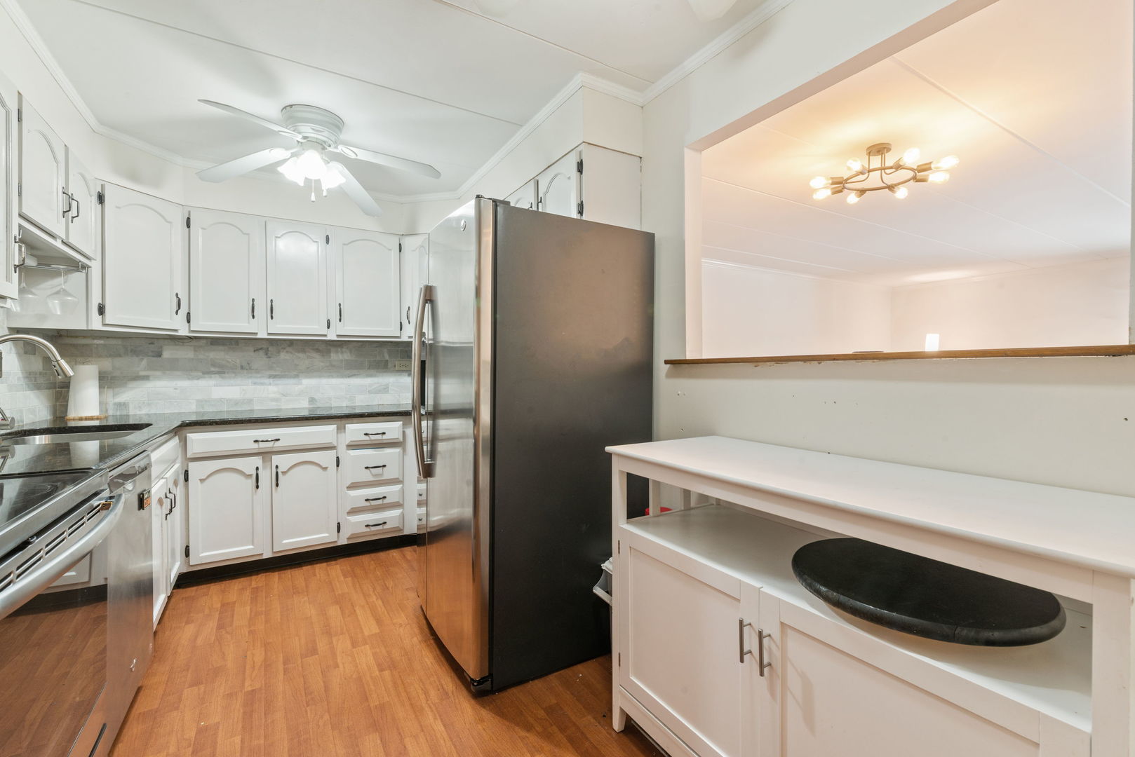 6330 Lincoln Avenue #2E, Morton Grove, IL 60053