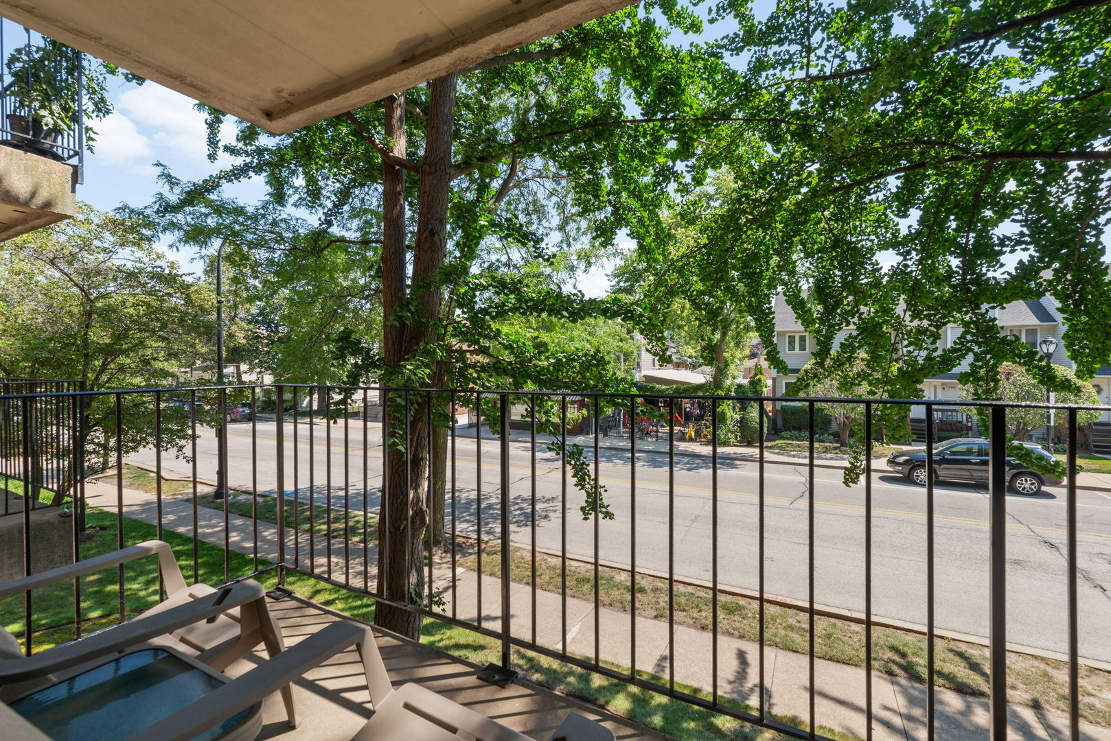 6330 Lincoln Avenue #2E, Morton Grove, IL 60053
