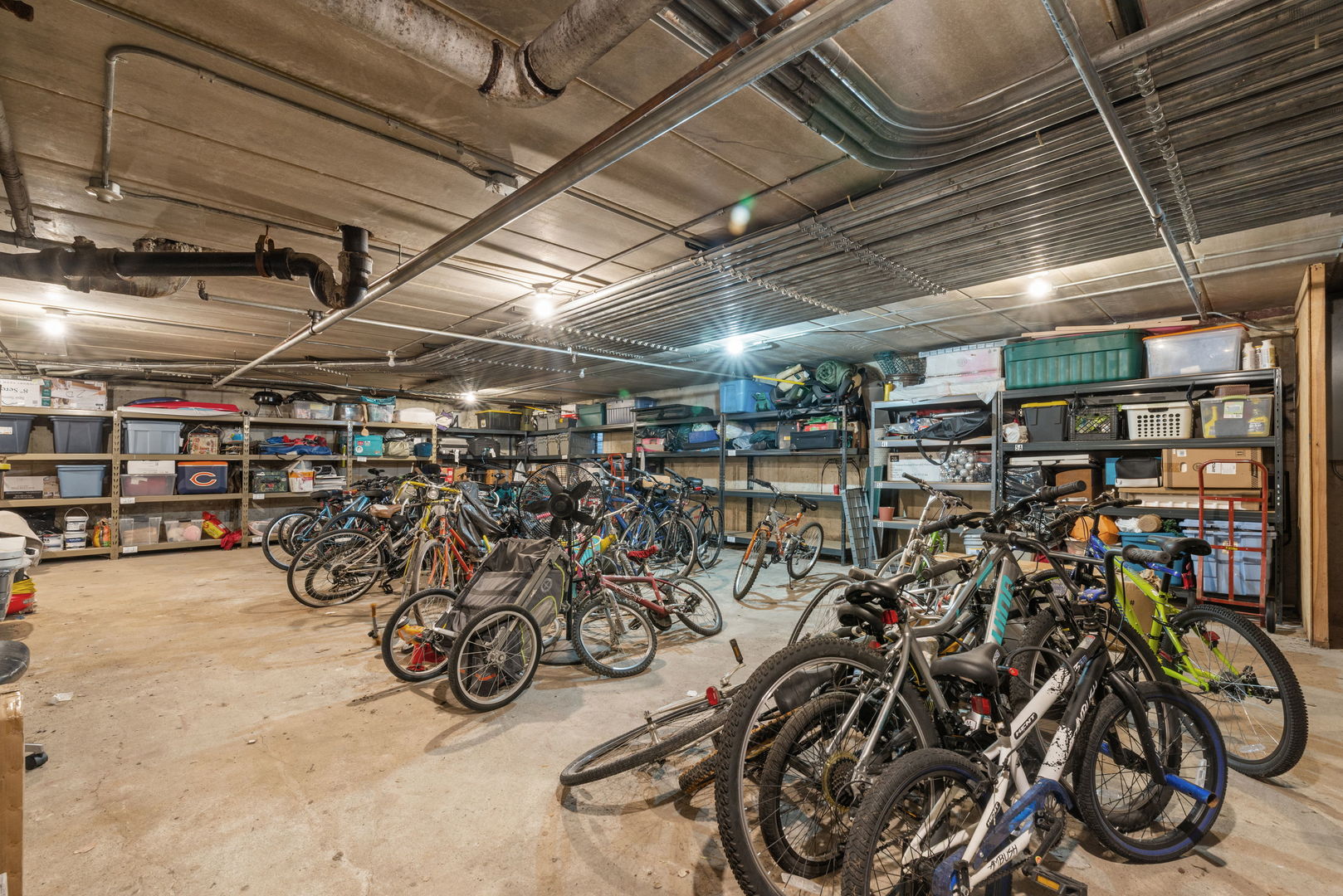 6330 Lincoln Avenue #2E, Morton Grove, IL 60053