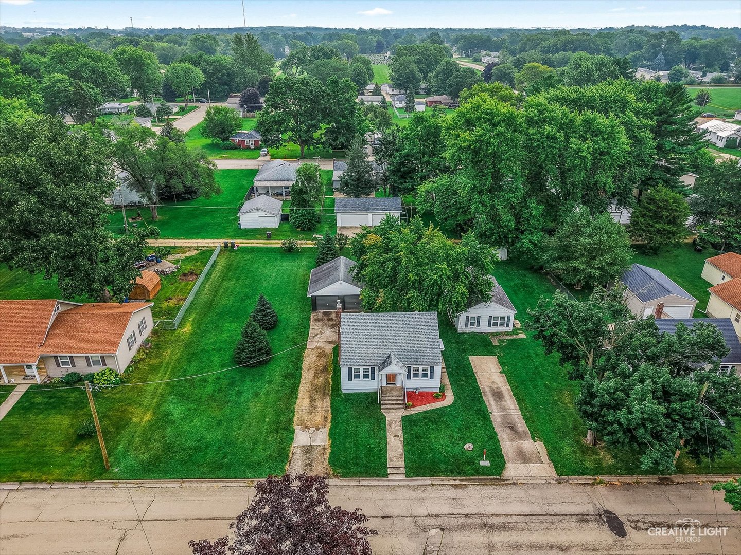 1716 17th Avenue, Sterling, IL 61081