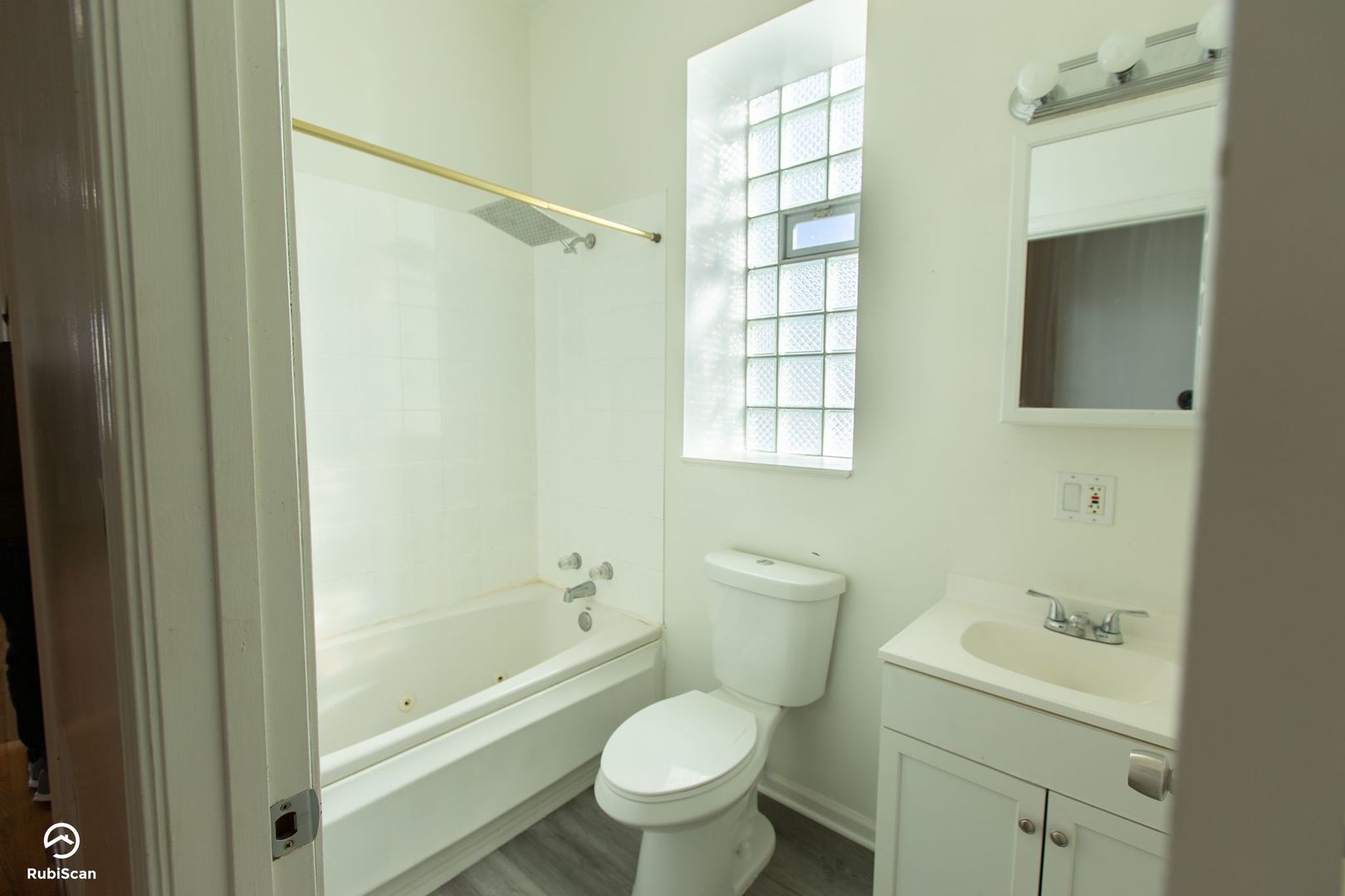 315 S Campbell Avenue, Chicago, IL 60612
