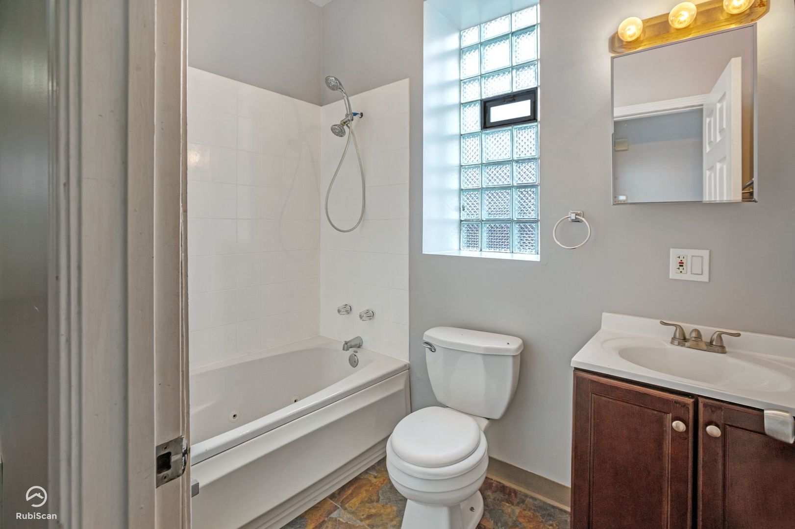 315 S Campbell Avenue, Chicago, IL 60612