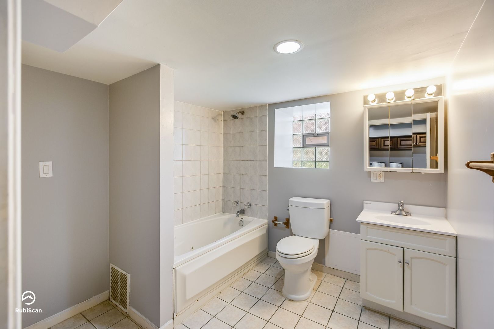 315 S Campbell Avenue, Chicago, IL 60612