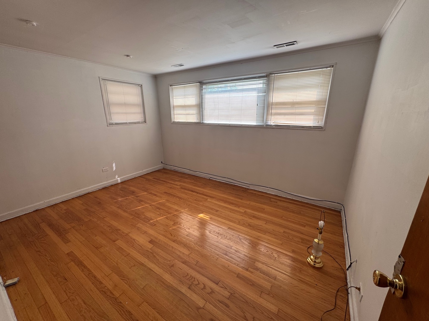 10728 S Pulaski Road, Oak Lawn, IL 60453